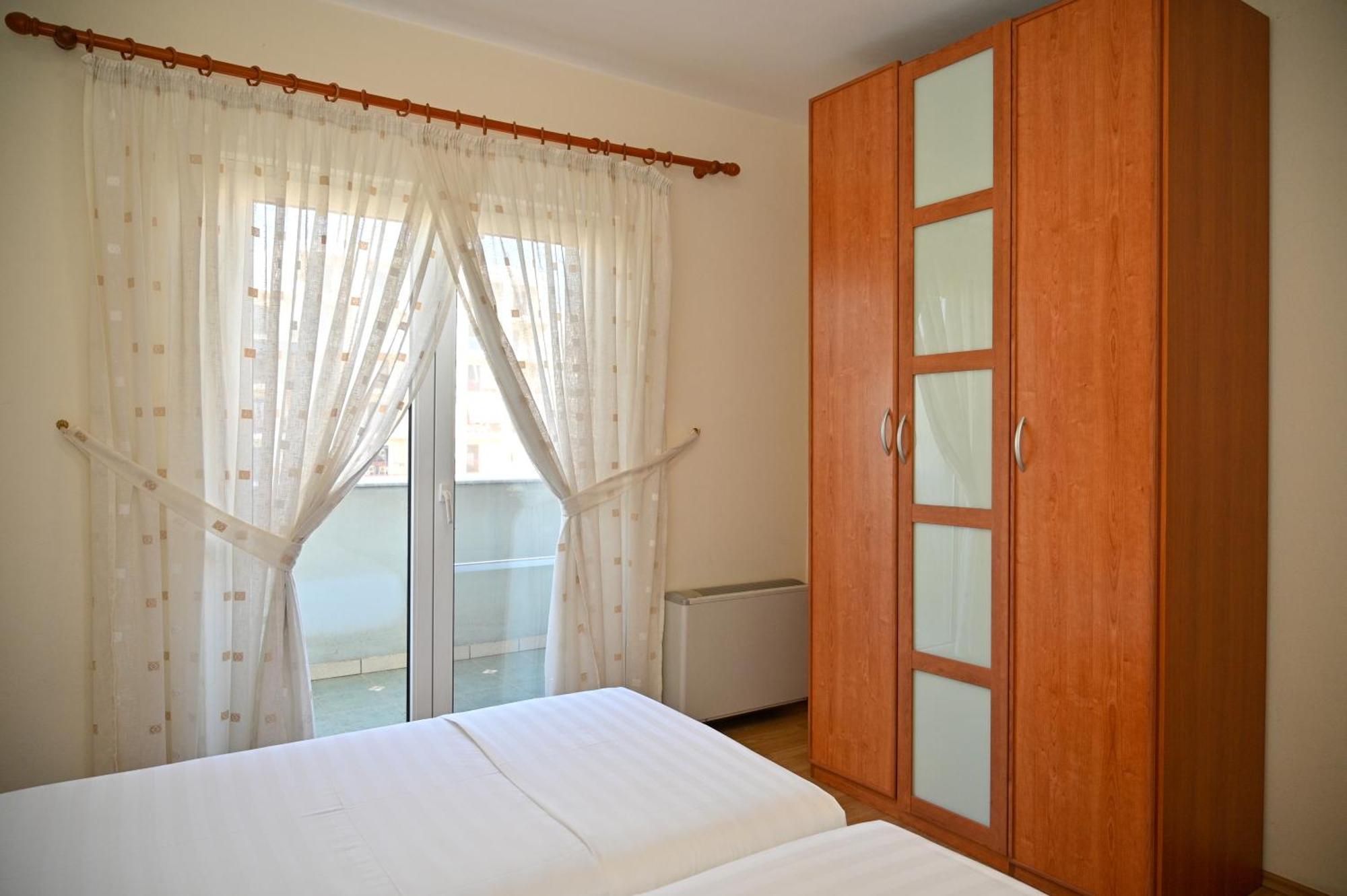 Hotel Vila Emes Durrës Extérieur photo