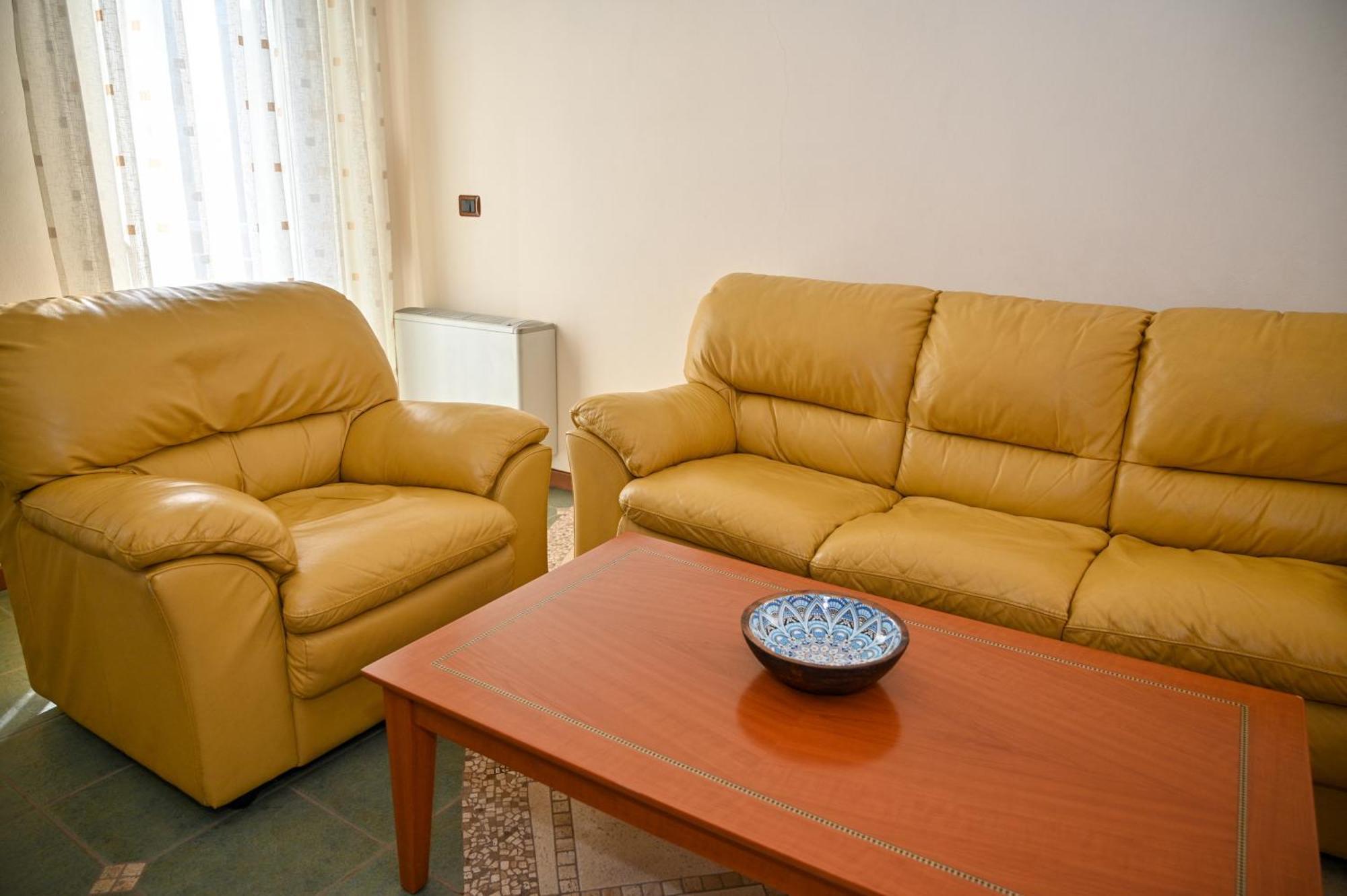 Hotel Vila Emes Durrës Chambre photo