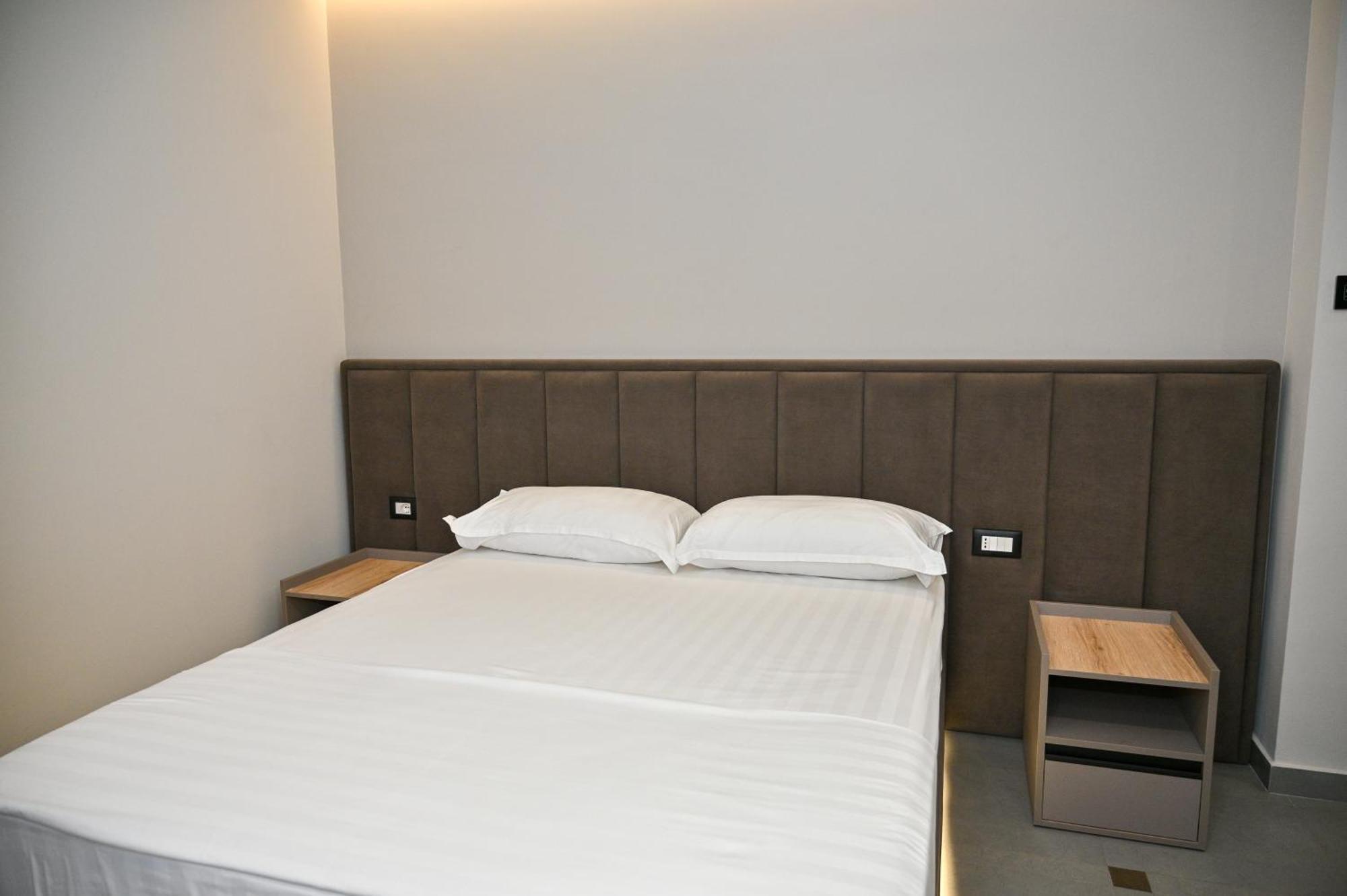 Hotel Vila Emes Durrës Chambre photo