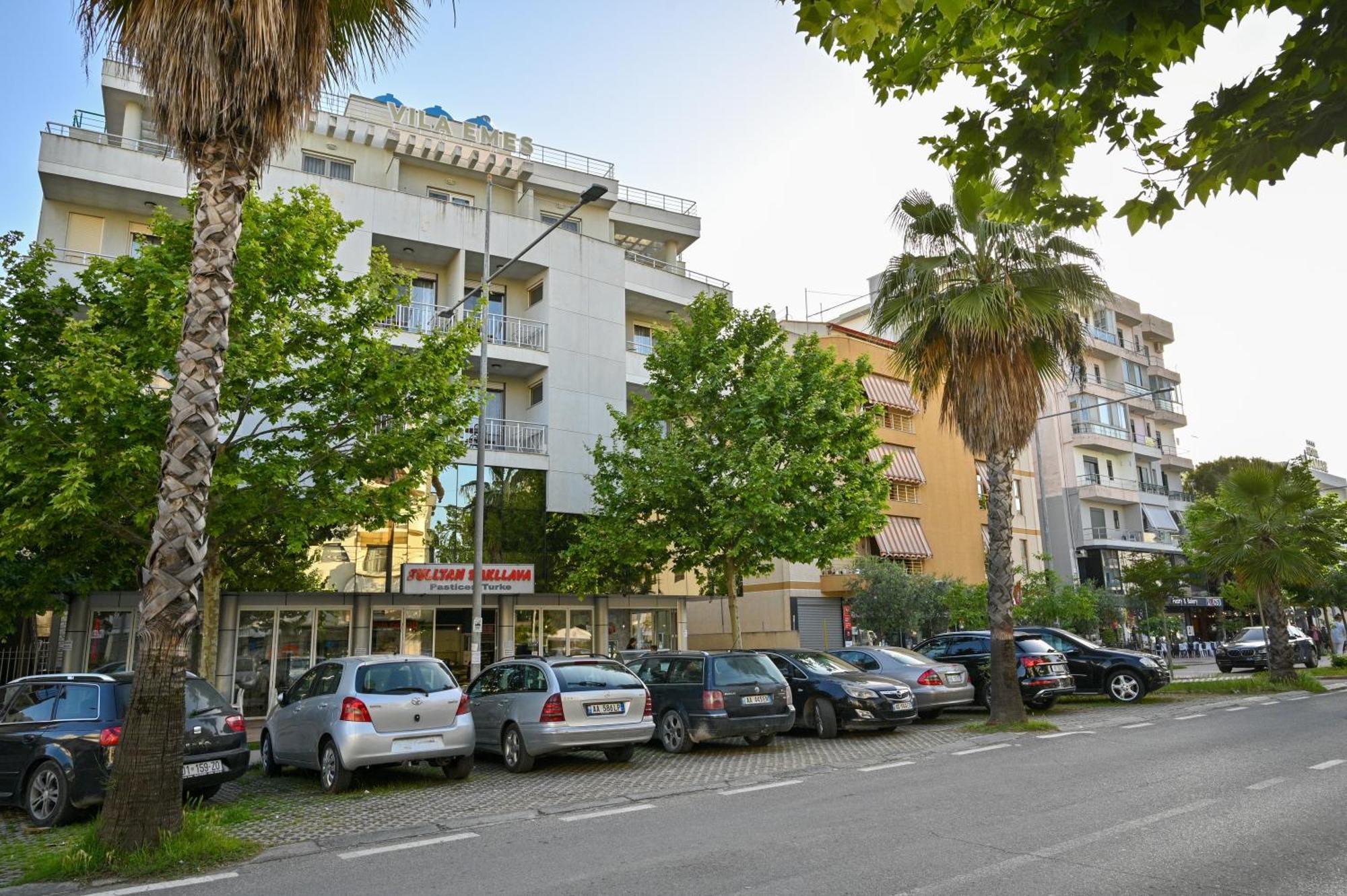 Hotel Vila Emes Durrës Extérieur photo